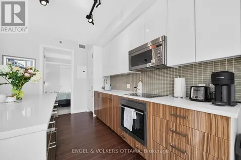 300 Lisgar Street Ottawa ON K2P 0E2