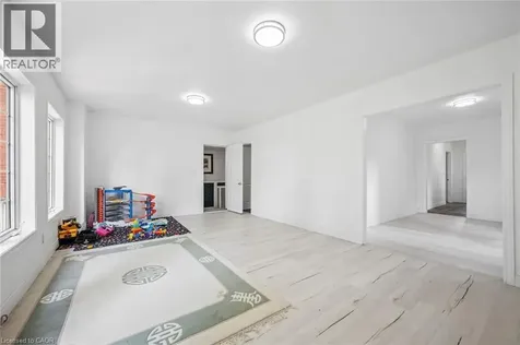 44 Walter Street Kitchener ON N2G 1S1