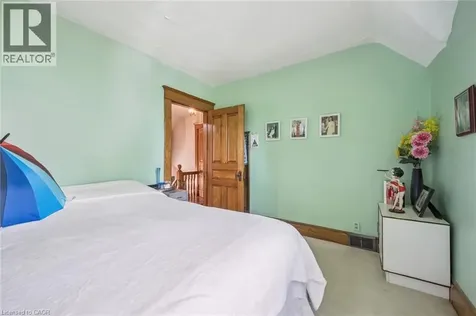 44 Walter Street Kitchener ON N2G 1S1