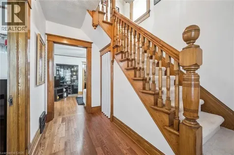 44 Walter Street Kitchener ON N2G 1S1