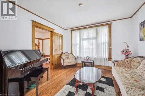 44 Walter Street Kitchener ON N2G 1S1