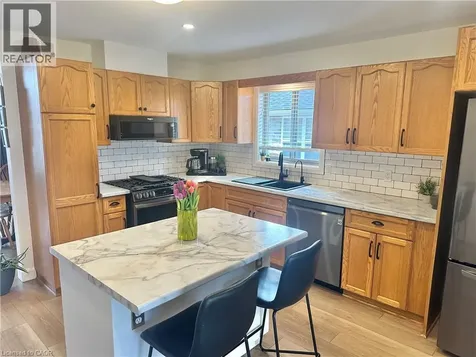 7 Spruce Grove Court Port Dover ON N0A 1N6