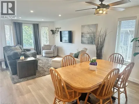 7 Spruce Grove Court Port Dover ON N0A 1N6