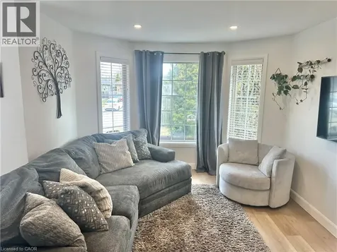 7 Spruce Grove Court Port Dover ON N0A 1N6