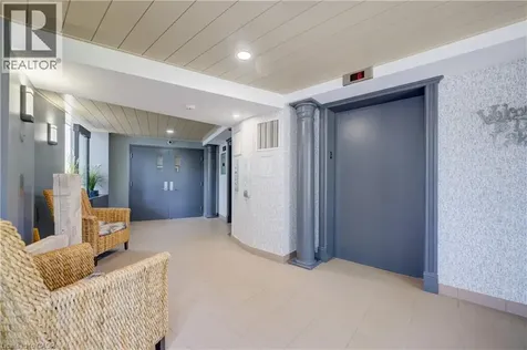9 Pine Street Grand Bend ON N0M 1T0