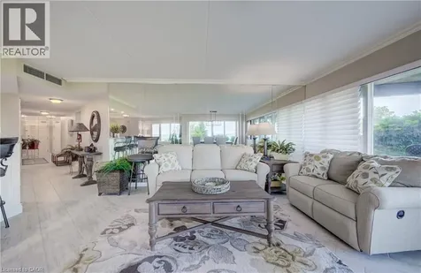 9 Pine Street Grand Bend ON N0M 1T0