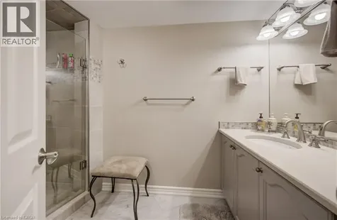 9 Pine Street Grand Bend ON N0M 1T0