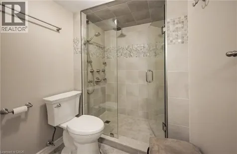 9 Pine Street Grand Bend ON N0M 1T0