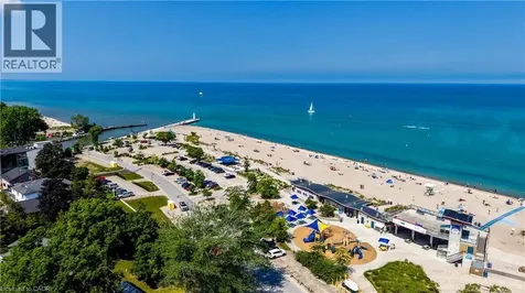 9 Pine Street Grand Bend ON N0M 1T0