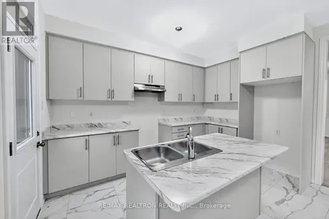1 Wakefield Boulevard Essa (angus) ON L3W 0L7