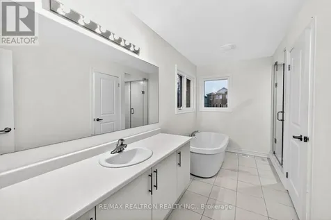 1 Wakefield Boulevard Essa (angus) ON L3W 0L7
