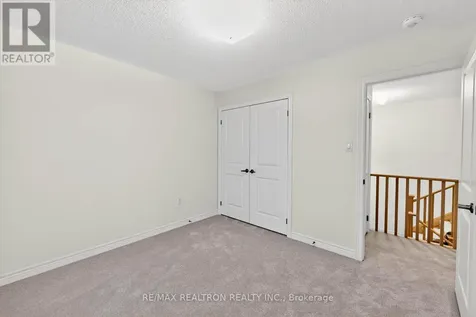 1 Wakefield Boulevard Essa (angus) ON L3W 0L7