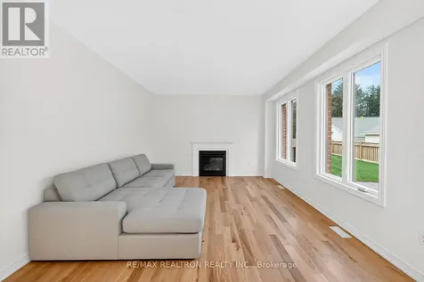 1 Wakefield Boulevard Essa (angus) ON L3W 0L7