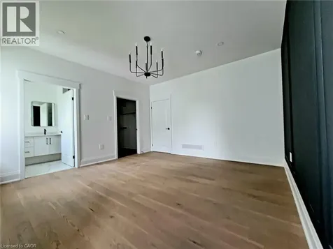 115 Chesley Street Hamilton ON L9C 3V9