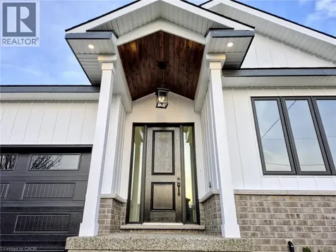 115 Chesley Street Hamilton ON L9C 3V9