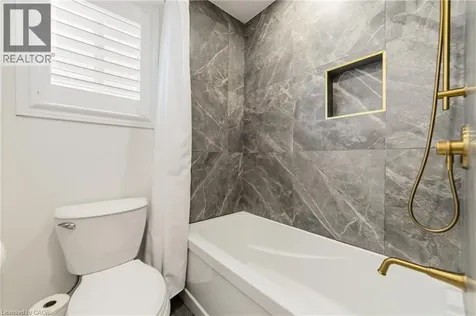 92 Benziger Lane Stoney Creek ON L8E 6G5