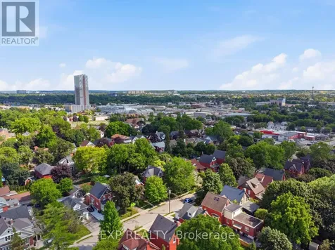45 Pandora Avenue North Kitchener ON N2H 3C1
