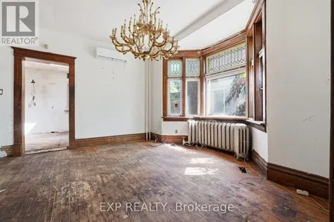 45 Pandora Avenue North Kitchener ON N2H 3C1