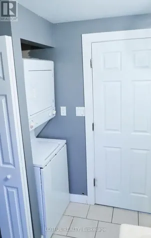 1107 Aldea Avenue Ottawa ON K1H 8C1