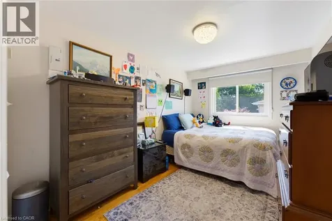 4078 Stephanie Street Burlington ON L7L 1X1