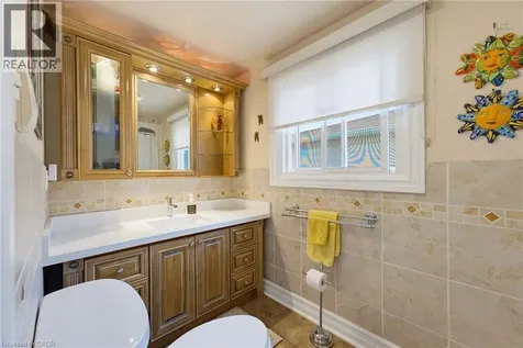 4078 Stephanie Street Burlington ON L7L 1X1