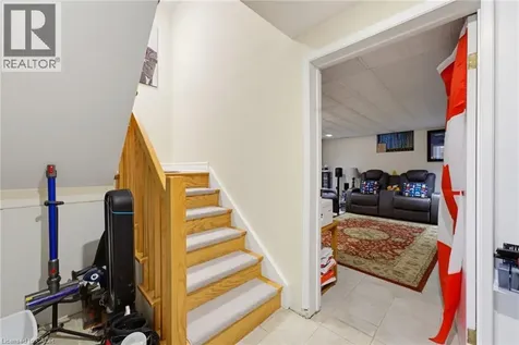 4078 Stephanie Street Burlington ON L7L 1X1