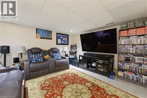 4078 Stephanie Street Burlington ON L7L 1X1