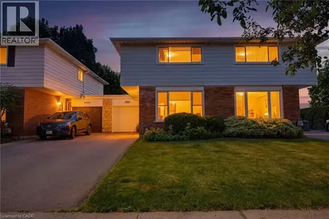 4078 Stephanie Street Burlington ON L7L 1X1