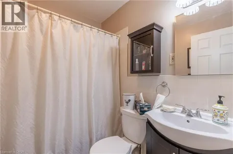 6176 Churchill Street Niagara Falls ON L2G 2X3