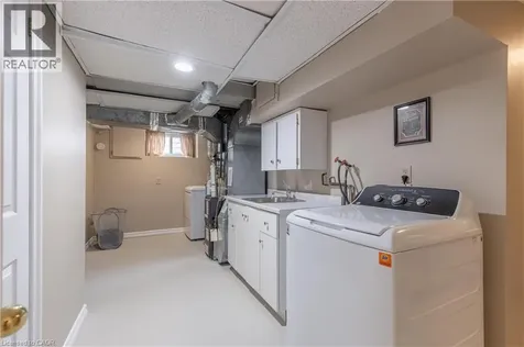 6176 Churchill Street Niagara Falls ON L2G 2X3