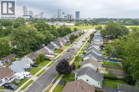 6176 Churchill Street Niagara Falls ON L2G 2X3