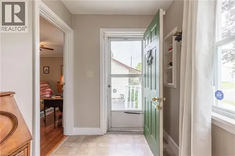 6176 Churchill Street Niagara Falls ON L2G 2X3