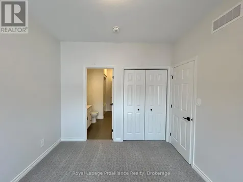 33 Athabaska Drive Belleville (thurlow Ward) ON K8N 0T1