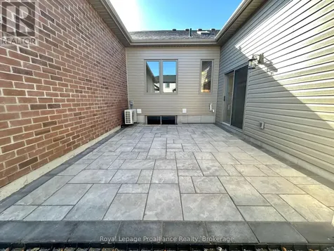 33 Athabaska Drive Belleville (thurlow Ward) ON K8N 0T1