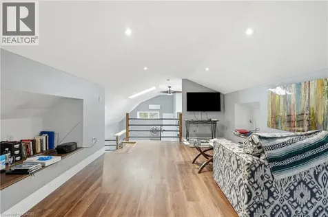 7186 Garner Road Niagara Falls ON L2H 0X7