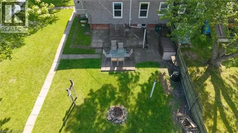 51 Plymouth Road Welland ON L3B 3C5
