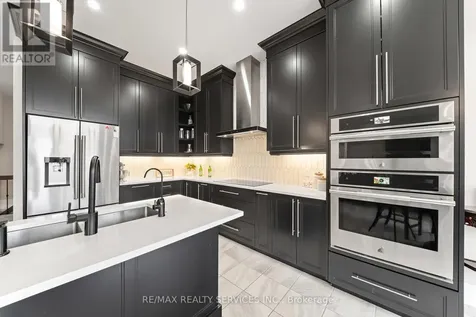 130 Pondcliffe Drive Kitchener ON N2R 0M4