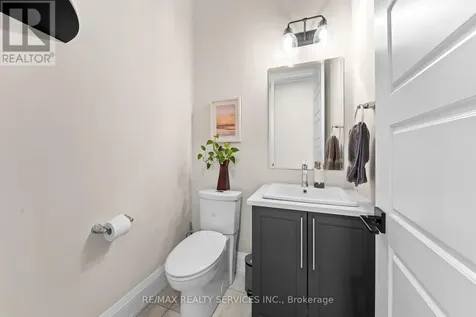 130 Pondcliffe Drive Kitchener ON N2R 0M4