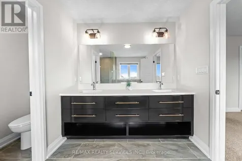 130 Pondcliffe Drive Kitchener ON N2R 0M4