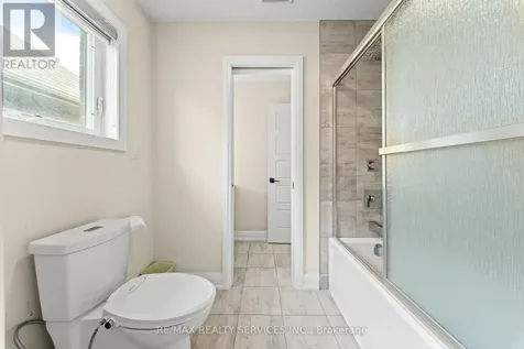 130 Pondcliffe Drive Kitchener ON N2R 0M4