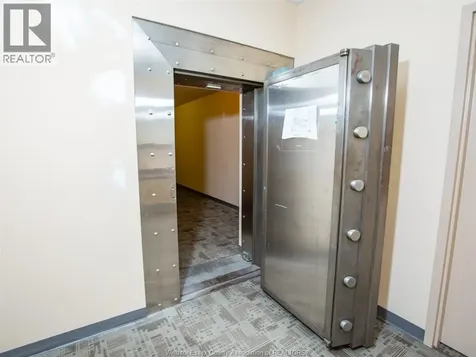 596 Ouellette Avenue Windsor ON