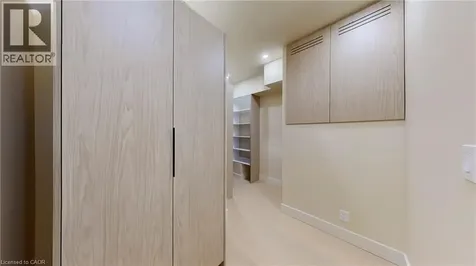 28 Dunsmore Gardens Toronto ON M3H 3M2