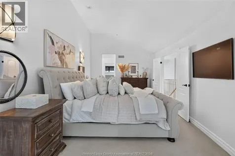 208 Crystal Bay Drive Amherstburg ON N9V 4A6