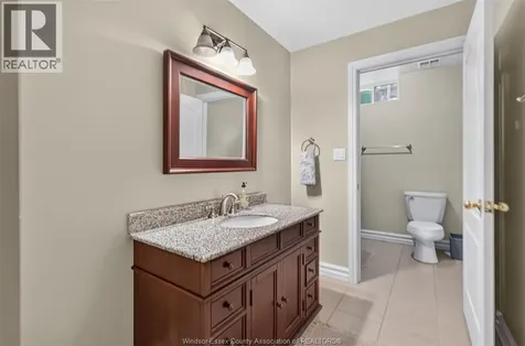 208 Crystal Bay Drive Amherstburg ON N9V 4A6