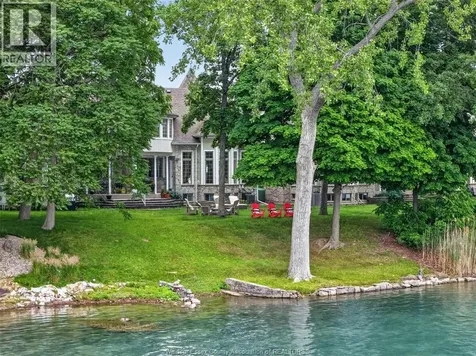 208 Crystal Bay Drive Amherstburg ON N9V 4A6