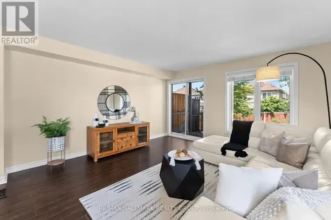 541 Chapman Mills Drive Ottawa ON K2J 5T2