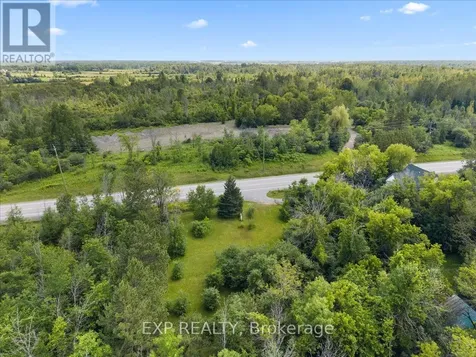 6889 Snake Island Road Ottawa ON K4P 1N2
