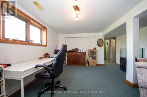 945 Highland Road Selwyn ON K0L 1H0