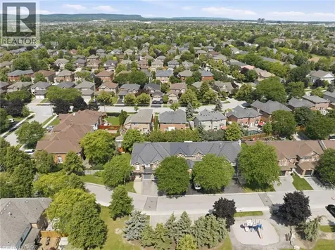 2001 Atkinson Drive Burlington ON L7M 4H7