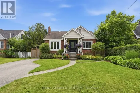 950 North Shore Boulevard West Burlington (bayview) ON L7T 1B1